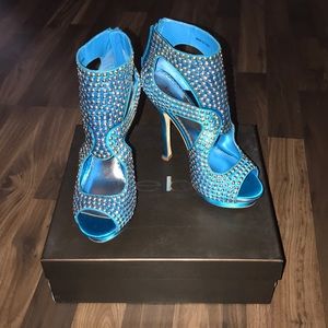 BeBe Heels